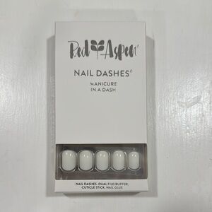 Red Aspen Short Nails